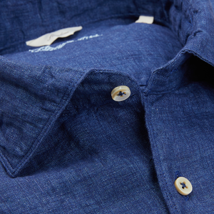An essential summer Dark Blue Linen Fitted Body Shirt from Stenströms in a straight fit style.