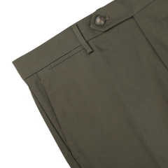 Close-up of the Army Green Cotton Twill Flat Front Trousers by Berwich, featuring a buttoned waistband, belt loop, and visible side pocket. The smooth, medium-weight cotton twill fabric is perfect for the Vulcano fit.