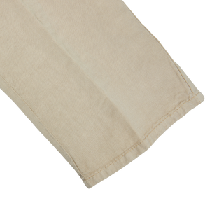 A close up of Berwich's Light Beige Linen Blend Flat Front Trousers.