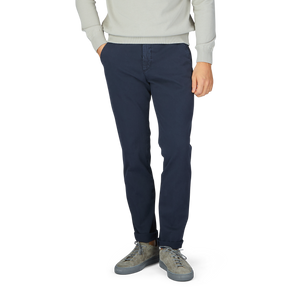 A man in a grey sweater and Briglia Navy Blue Cotton Stretch BG62 Casual Chinos.