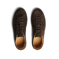 Top view of a pair of Ebony Brown Racquet Sr suede calf leather sneakers by CQP, featuring laces, a light brown inner lining, a black sole, and enhanced arch support.