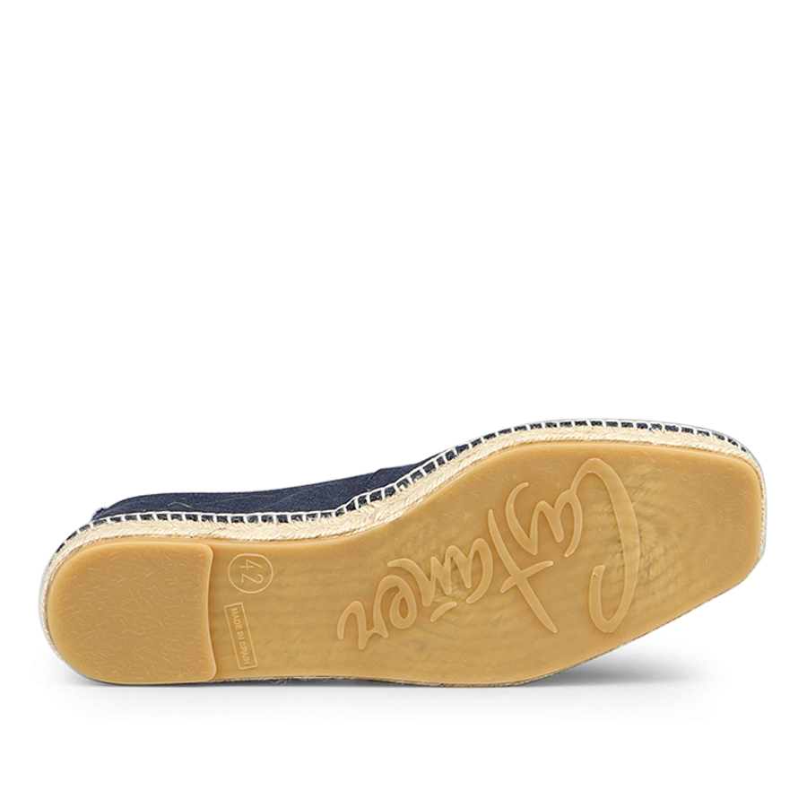 The sole of the shoe elegantly displays "Clifford" in light brown and size "42," capturing a classic summer vibe akin to the Azul Oxford Cotton Pablo Espadrilles by Castañer.