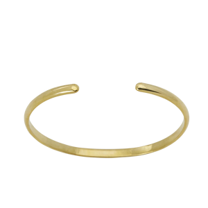 Experience the elegance of the Codis Maya Brass Oval End Bracelet, showcasing a polished finish that epitomizes refined jewellery craftsmanship.