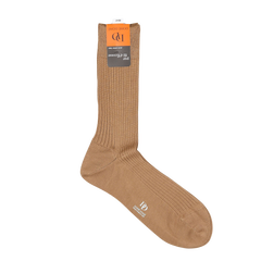 A single Doré Doré Faon Beige Cotton Fil d'Ècosse Ribbed Sock with a hand-linked toe, displayed flat with an orange and white product tag.