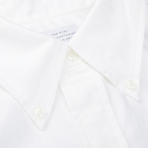 A close up of a Far East Manufacturing White Cotton Oxford BD Regular Shirt.