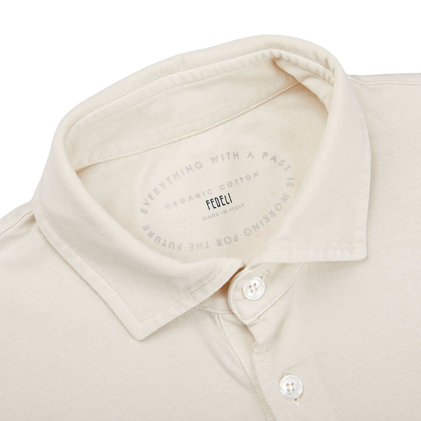 Fedeli, a luxury casual wear producer, crafted the Cream Beige Organic Cotton LS Polo Shirt with an exquisite collar made of organic Giza cotton.