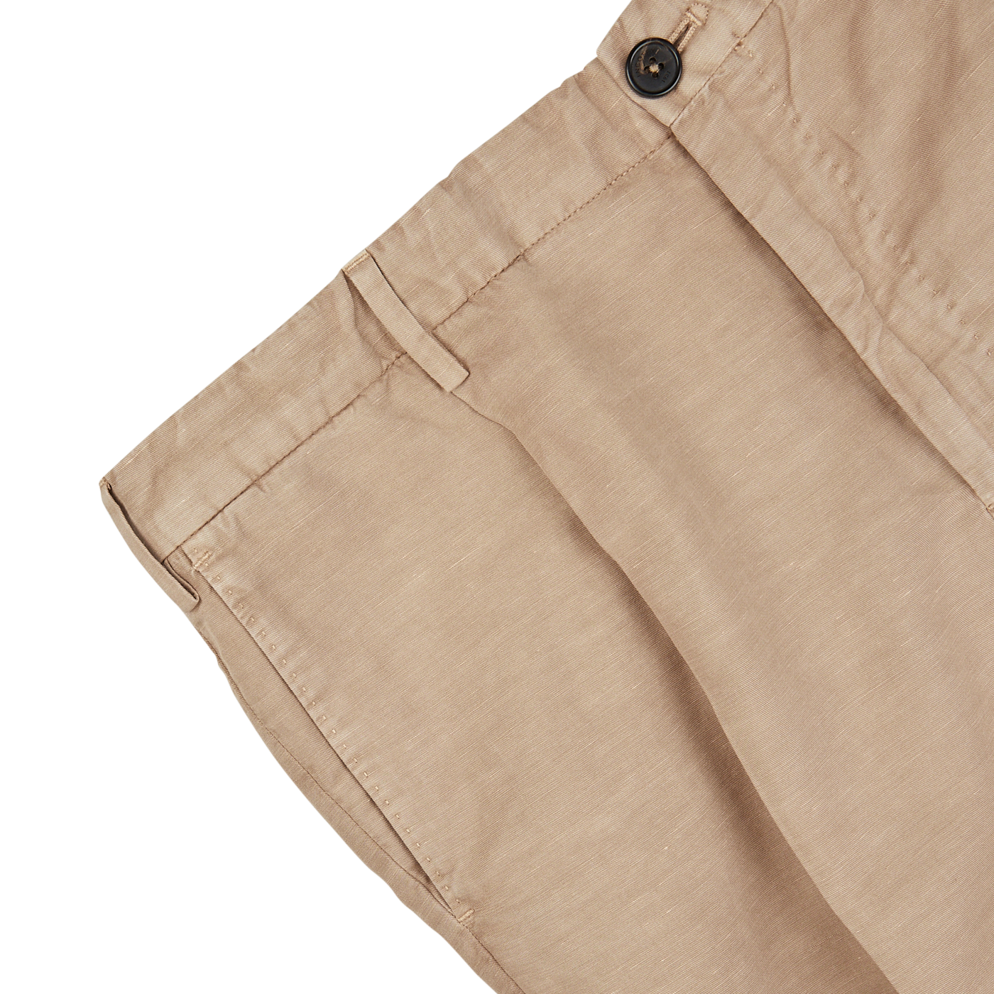 Close-up view of Slowear light beige washed Chinolino suit with a button closure and stitch detailing.