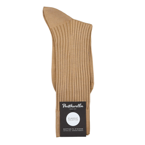 Light Khaki Egyptian Cotton Isle Danvers Ankle Socks from Pantherella, crafted with luxurious cotton lisle yarn, featuring a white and black label with product details.