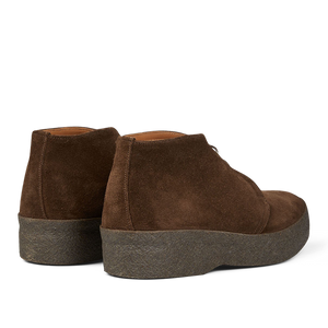A pair of comfortable Sanders Chocolate Brown Suede Hi Top Boots with elastic side panels.