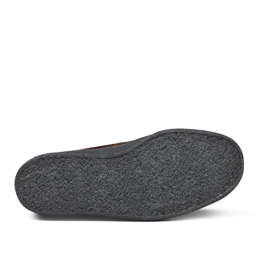 A single Sanders Pinner Suede Leather Original Curling Boots shoe sole isolated on a transparent background.