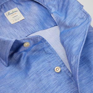 A close up of a Stenströms Blue Melange Cotton Linen Slimline Shirt.