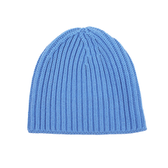 This Isfahan Blue Cashmere Ribbed Short Beanie by William Lockie features a cozy knitted design with luxurious cashmere thread.