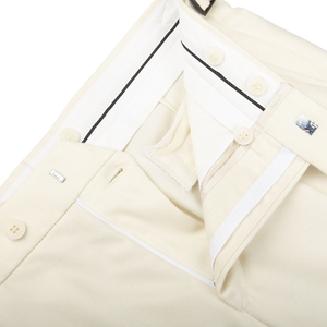Studio 73 Off-White Wool Flannel Pleated Trousers Zipper