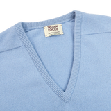 William Lockie Hyacinth Blue V-Neck Cashmere Sweater Collar