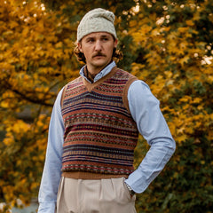 William Lockie Light Brown Fair Isle V-Neck Lambswool Slipover Model